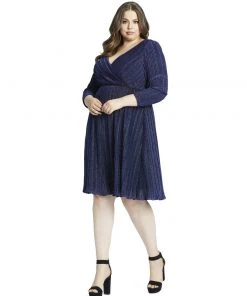 Mac Duggal Mother Of The Bride + Groom Dresses Shimmering Faux Wrap Cocktail Dress (Plus)