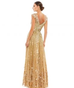 Mac Duggal Sequin & Floral Embellished Evening Gown