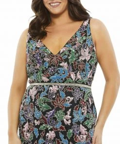 Mac Duggal Embellished Sleeveless V Neck Fitted Mini Dress (Plus) Cocktail Dresses 7 Mac Duggal Embellished Sleeveless V Neck Fitted Mini Dress (Plus) Cocktail Dresses