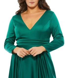 Mac Duggal Classic Satin Long Sleeve Evening Gown (Plus)