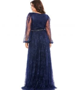 Mac Duggal Mother Of The Bride + Groom Dresses Whimsical Embellished Evening Gown (Plus)