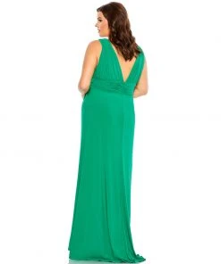 Mac Duggal Draped V Neck Sleeveless A Line Gown (Plus)